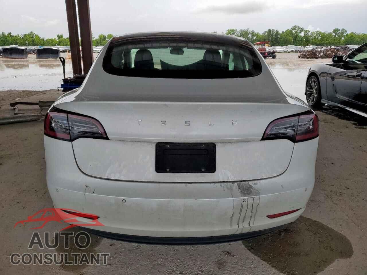 TESLA MODEL 3 2022 - 5YJ3E1EA3NF120809