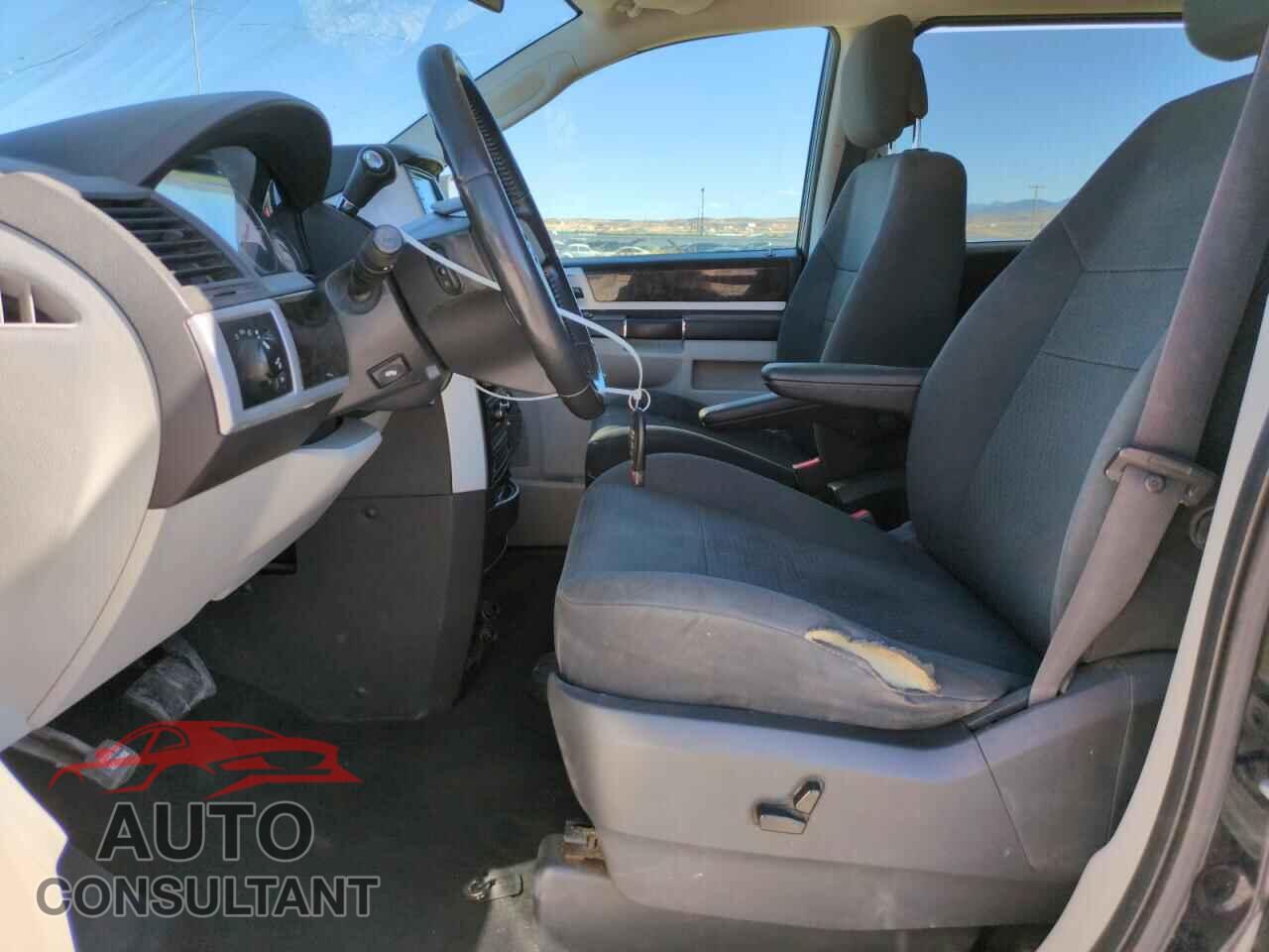 DODGE CARAVAN 2010 - 2D4RN5D13AR427417