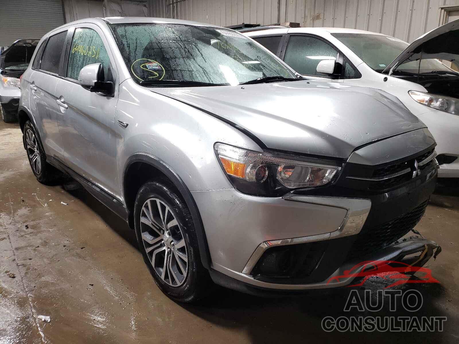 MITSUBISHI OUTLANDER 2018 - JA4AP3AU3JZ004764