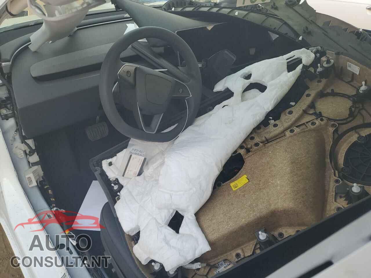 TESLA MODEL 3 2024 - 5YJ3E1EA7RF732484