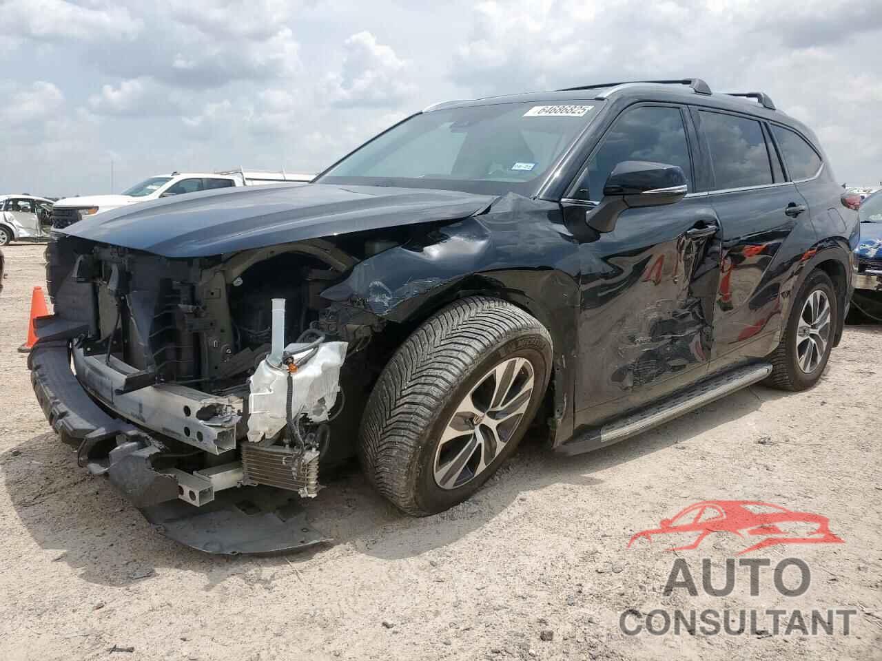 TOYOTA HIGHLANDER 2021 - 5TDGZRBH8MS152008