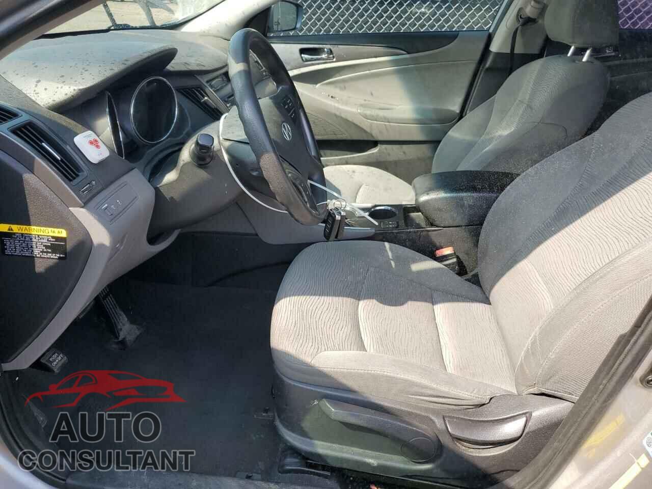 HYUNDAI SONATA 2013 - KMHEC4A40DA051399