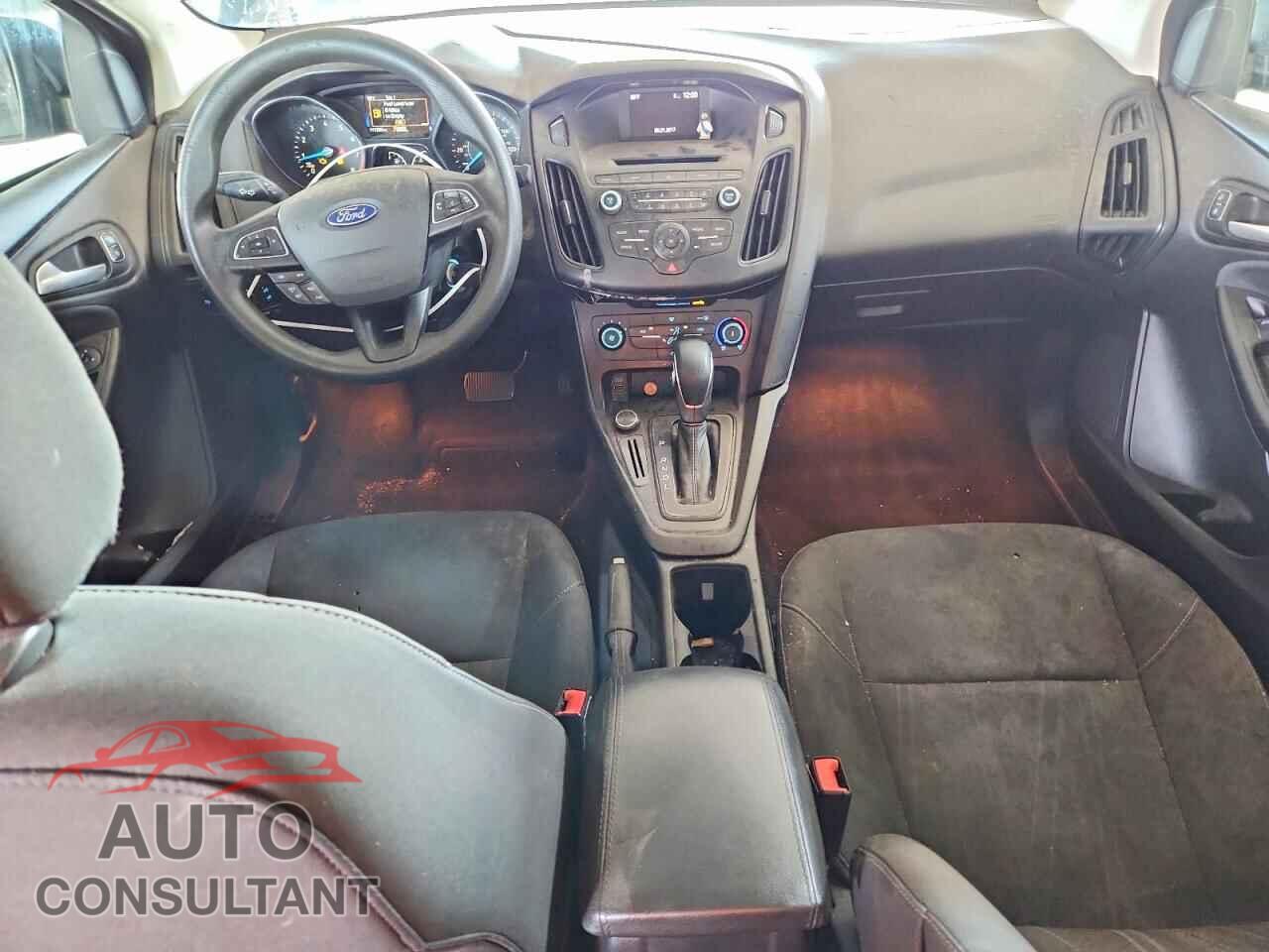 FORD FOCUS 2017 - 1FADP3F24HL315455