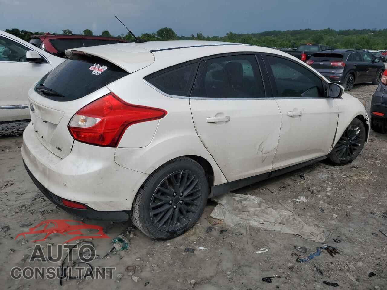 FORD FOCUS 2012 - 1FAHP3M20CL278014