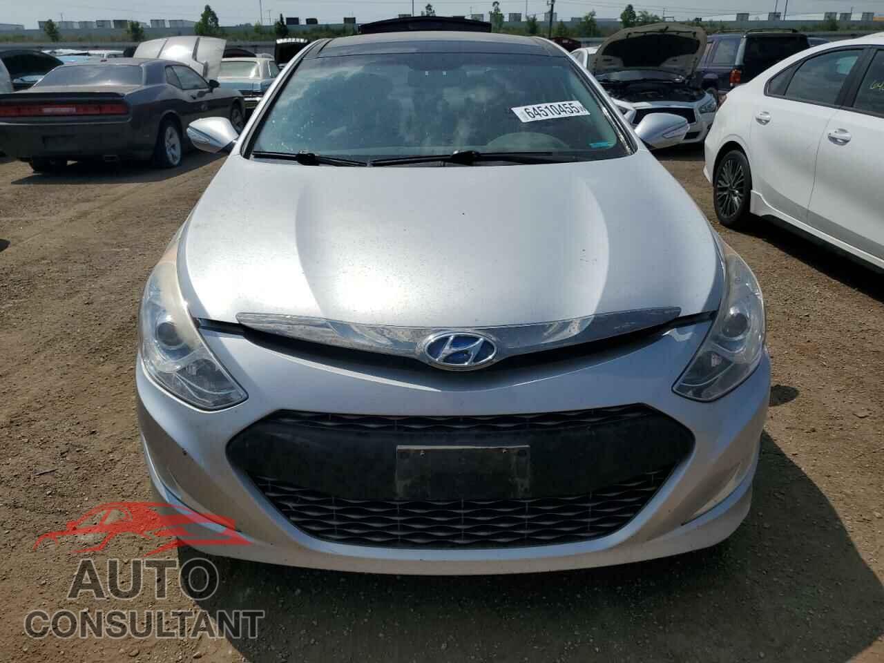 HYUNDAI SONATA 2012 - KMHEC4A45CA031602