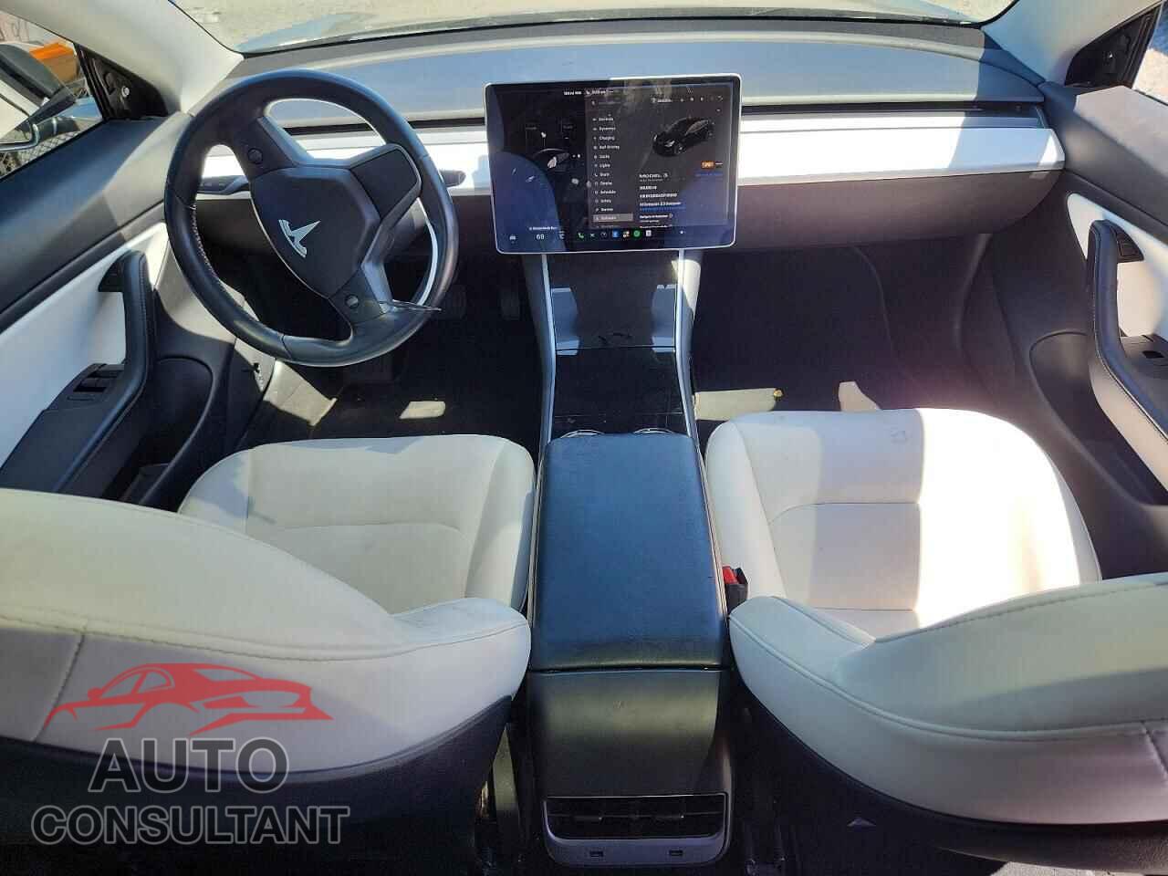 TESLA MODEL 3 2018 - 5YJ3E1EA0JF155253