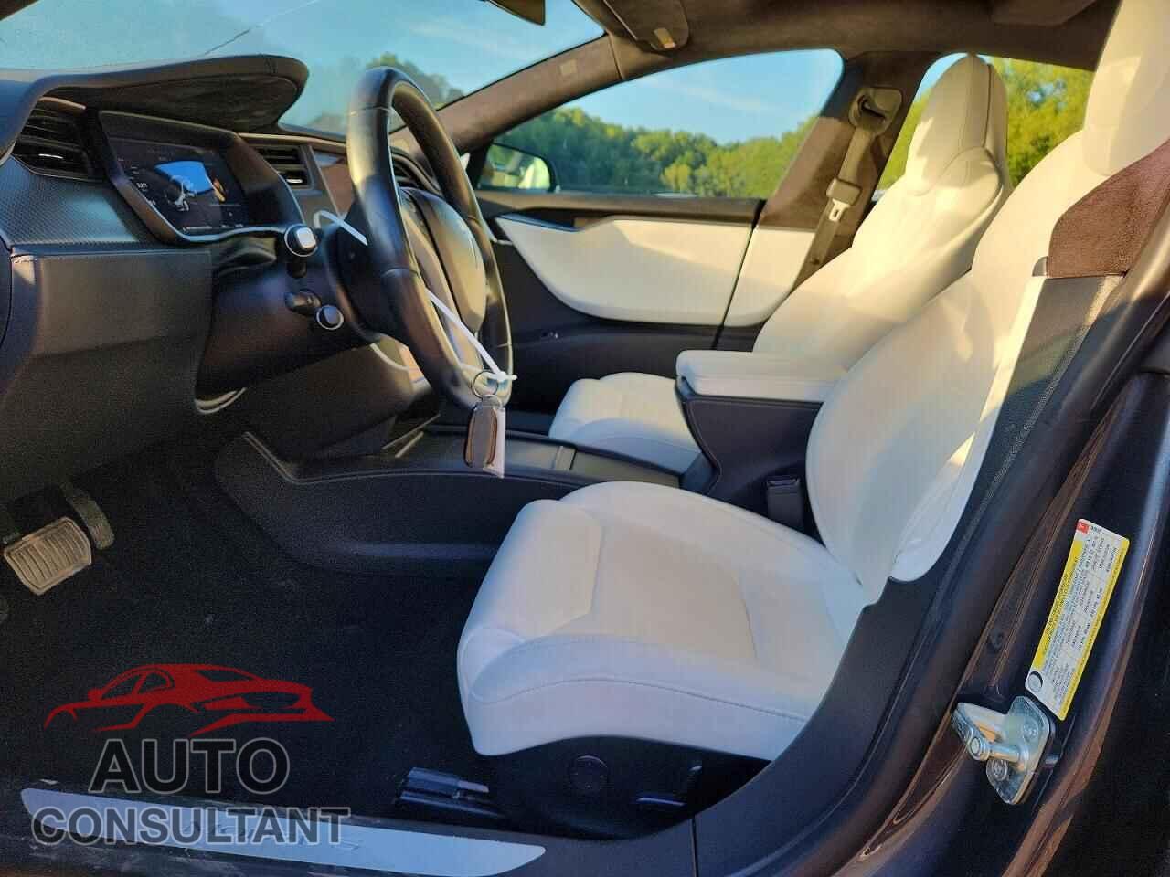 TESLA MODEL S 2018 - 5YJSA1E23JF282952