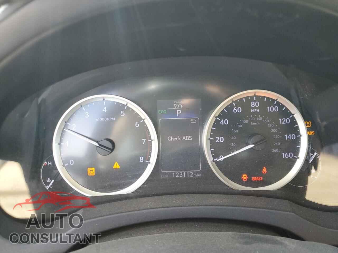 LEXUS IS 2014 - JTHCE1D29E5001043