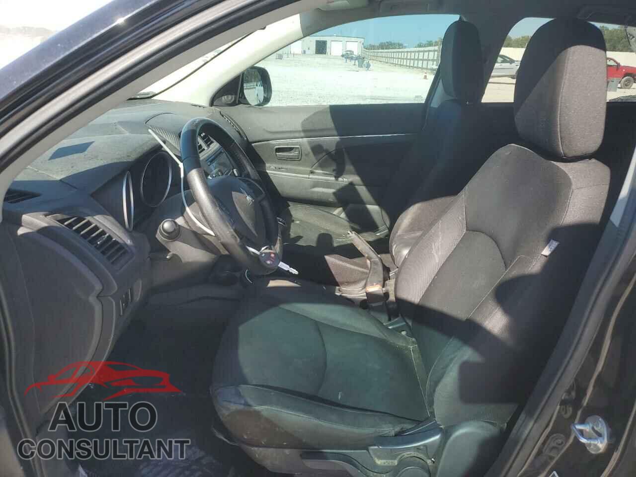 MITSUBISHI OUTLANDER 2015 - 4A4AP3AU2FE052902