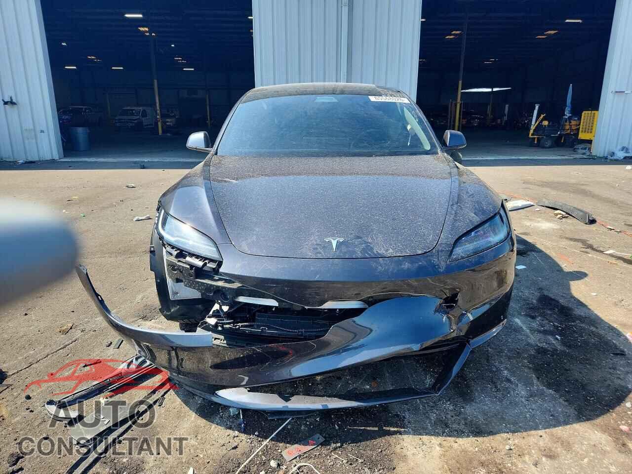 TESLA MODEL 3 2025 - 5YJ3E1EA8SF912448