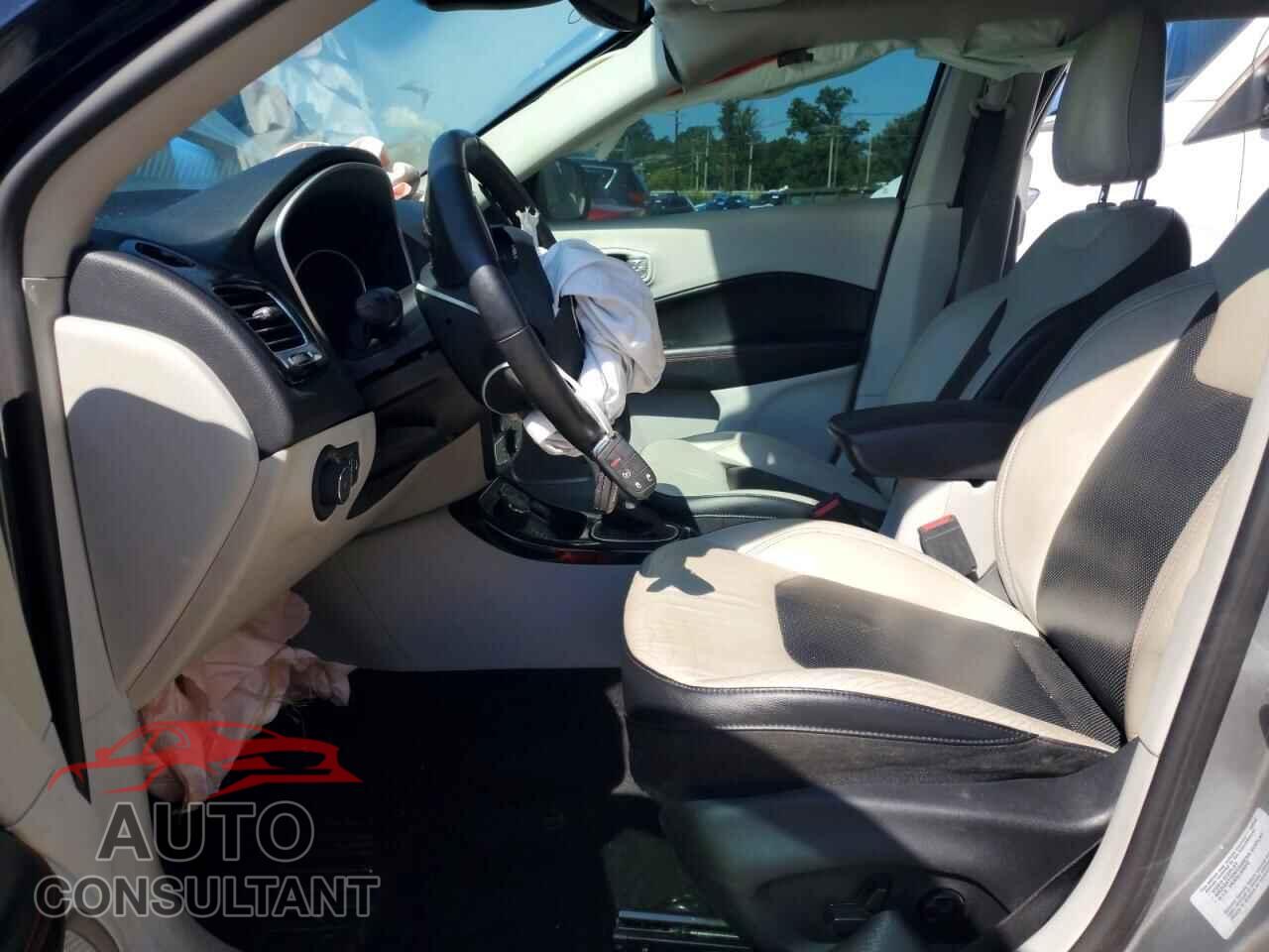 JEEP COMPASS 2017 - 3C4NJDCB2HT631922