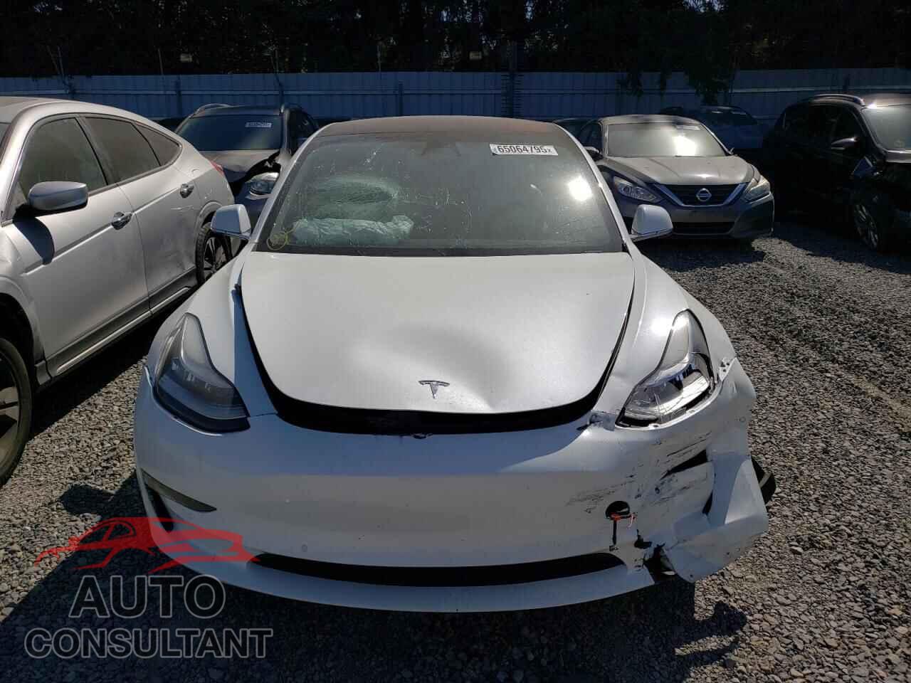 TESLA MODEL 3 2018 - 5YJ3E1EB8JF135535