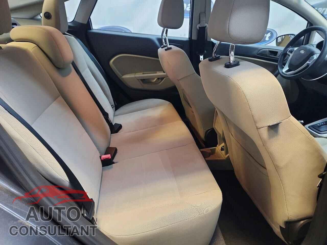 FORD FIESTA 2017 - 3FADP4BJ8HM128348