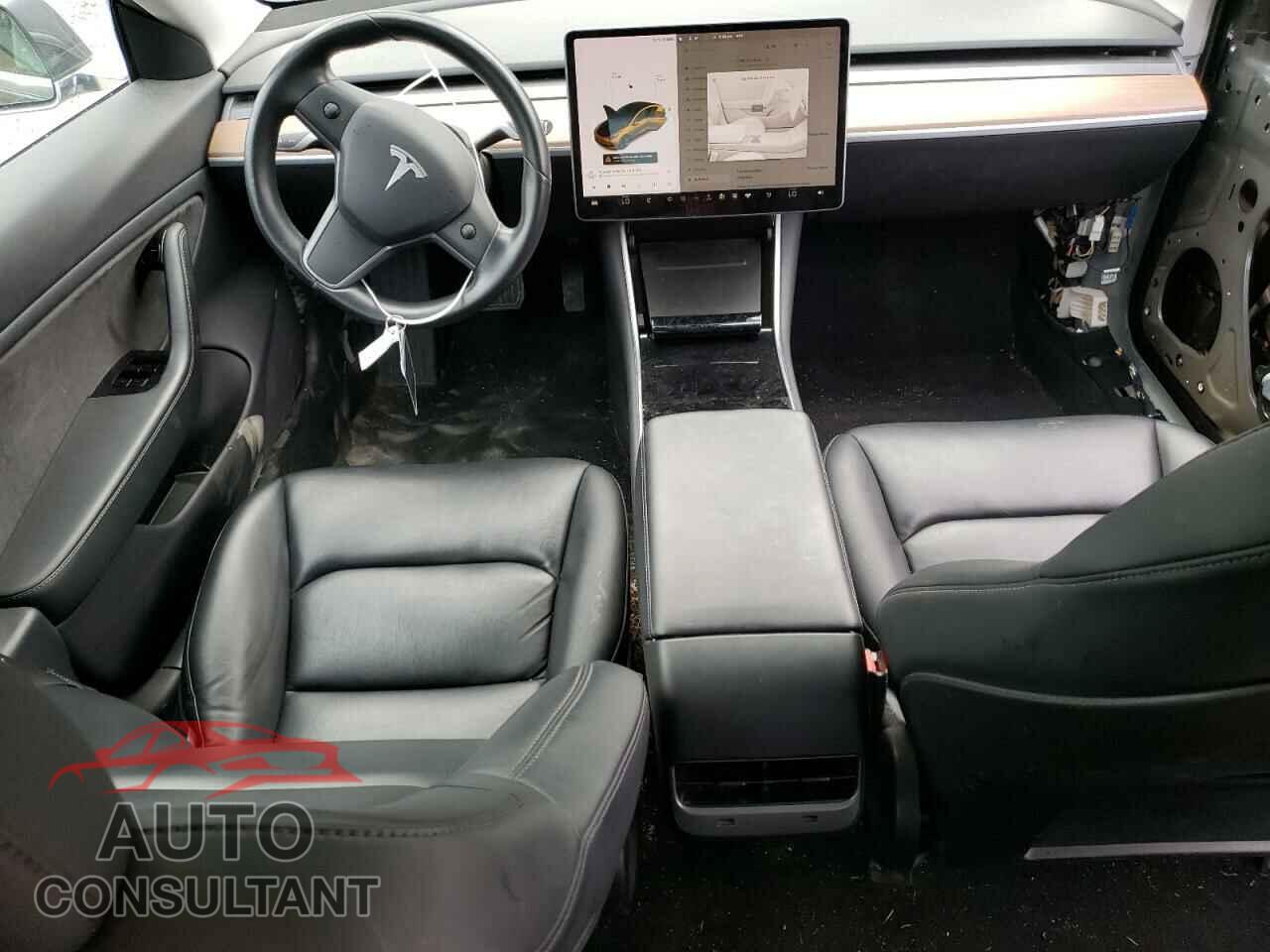 TESLA MODEL 3 2019 - 5YJ3E1EA4KF411038