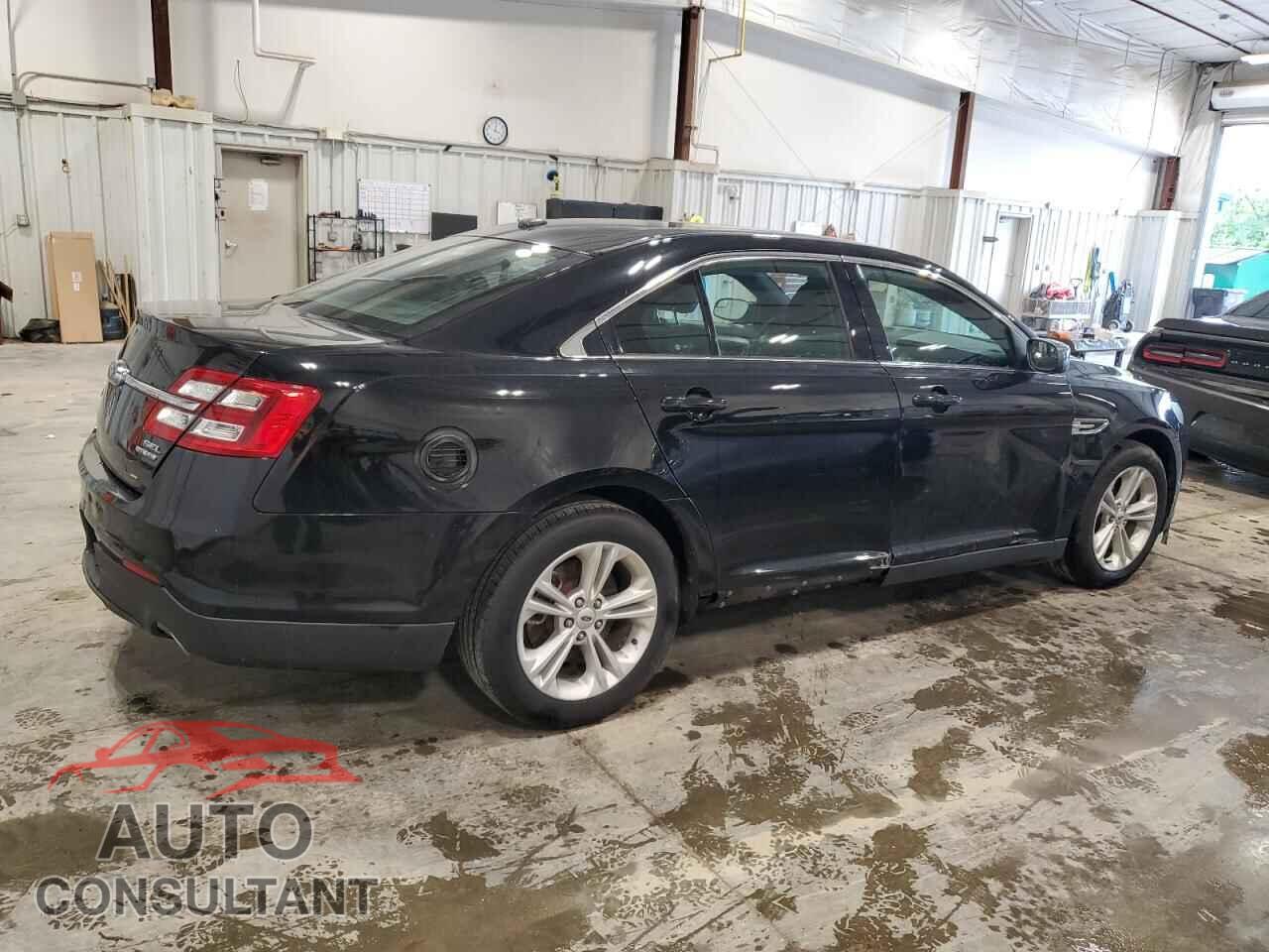 FORD TAURUS 2016 - 1FAHP2E82GG126957
