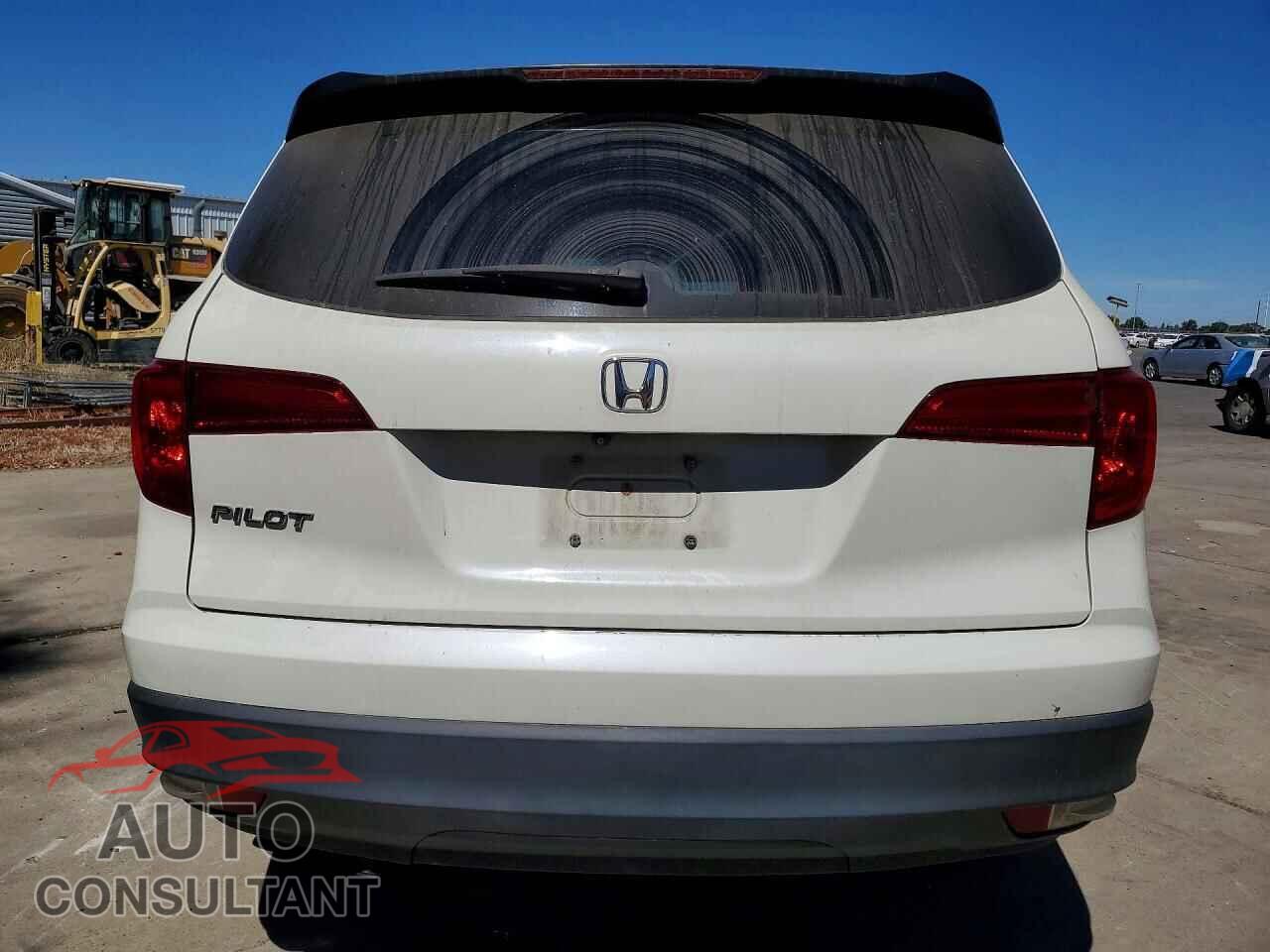 HONDA PILOT 2017 - 5FNYF5H11HB044632