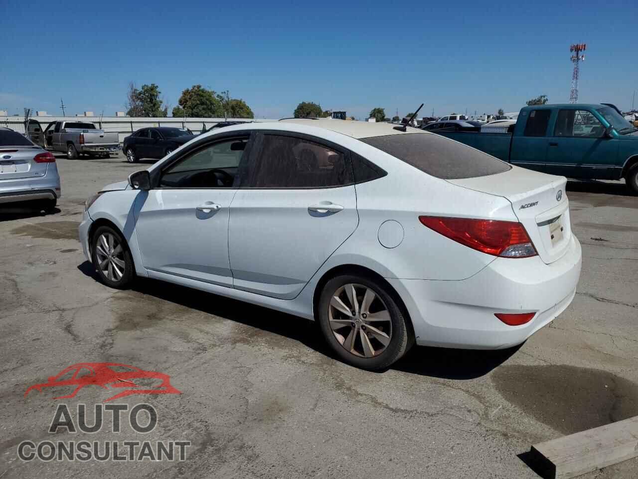 HYUNDAI ACCENT 2012 - KMHCU4AE6CU182413