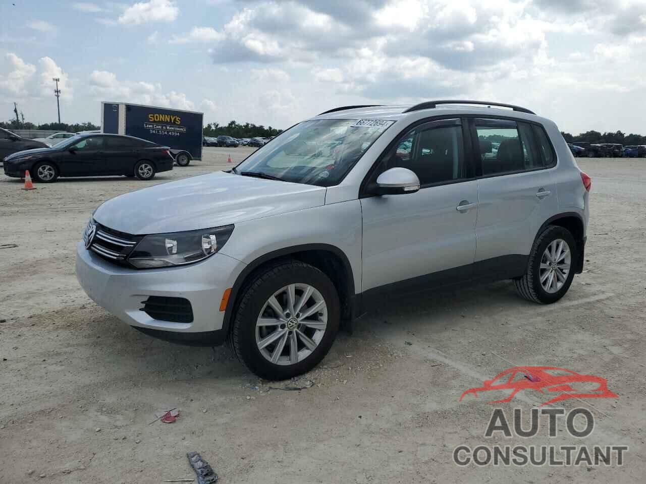 VOLKSWAGEN TIGUAN LIM 2018 - WVGAV7AX7JK001626