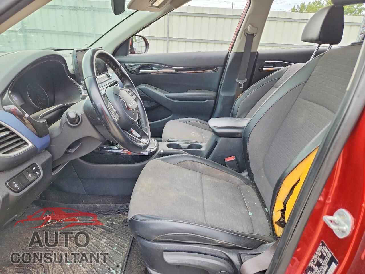 KIA SELTOS 2022 - KNDEU2AA2N7284825