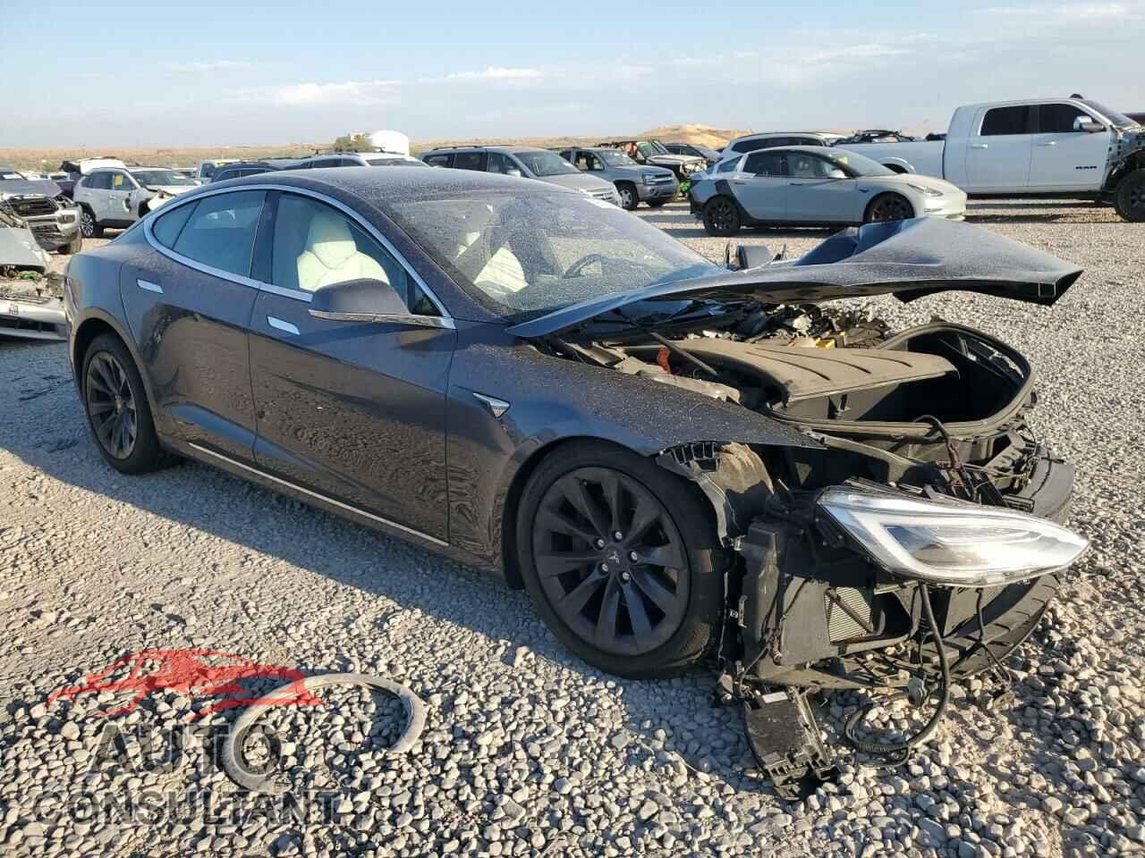 TESLA MODEL S 2018 - 5YJSA1E29JF245095