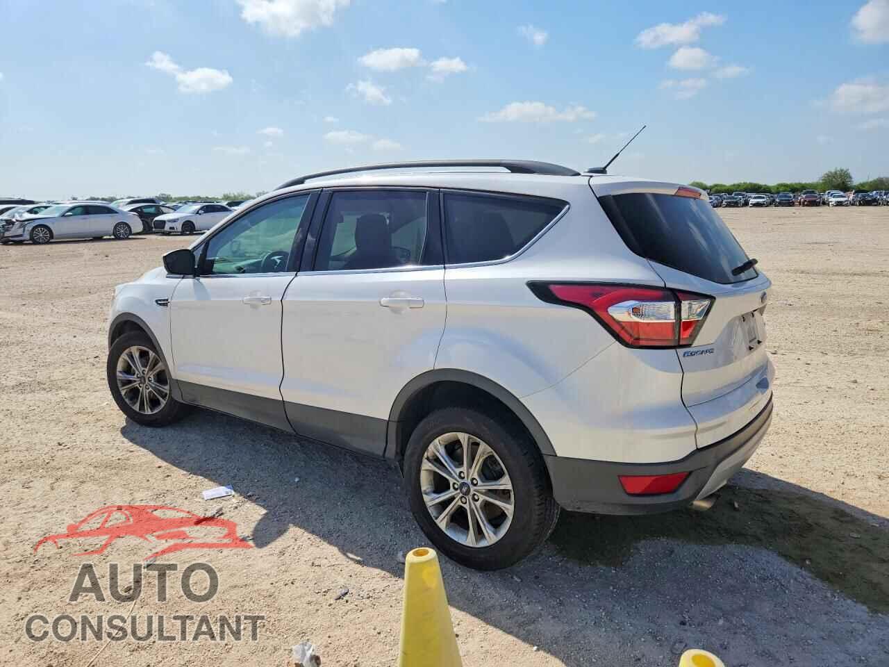 FORD ESCAPE 2018 - 1FMCU0GD4JUC69862