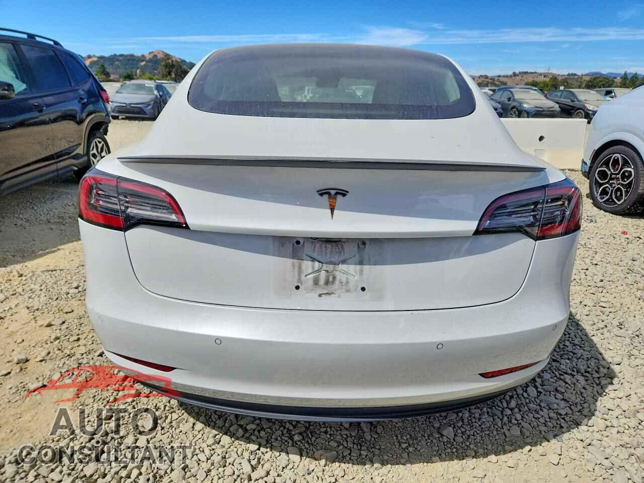TESLA MODEL 3 2017 - 5YJ3E1EA3HF002053