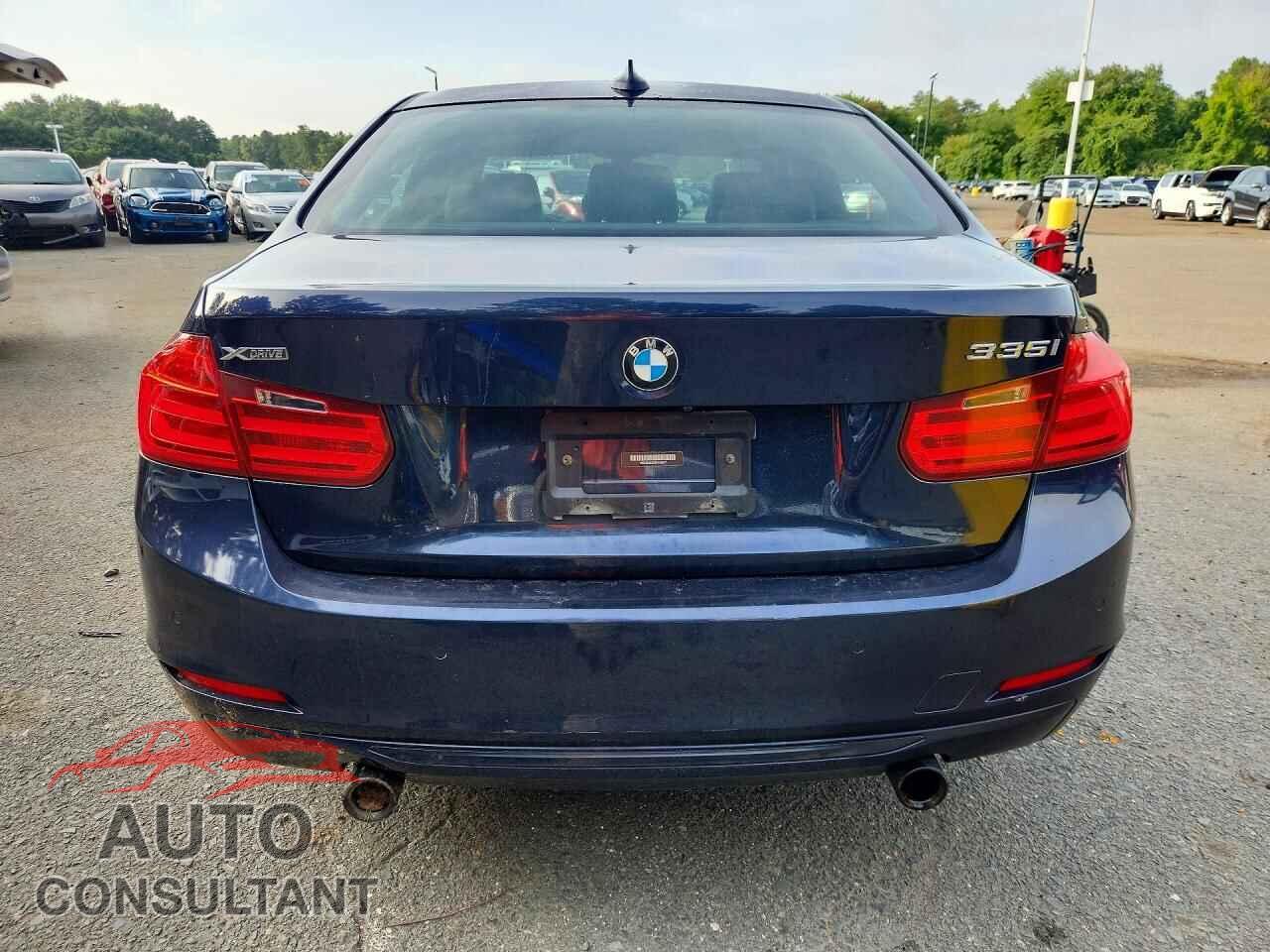 BMW 3 SERIES 2014 - WBA3B9C5XEP458577