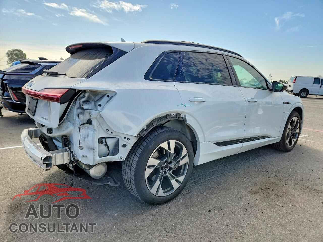 AUDI E-TRON 2021 - WA1AAAGE5MB032441