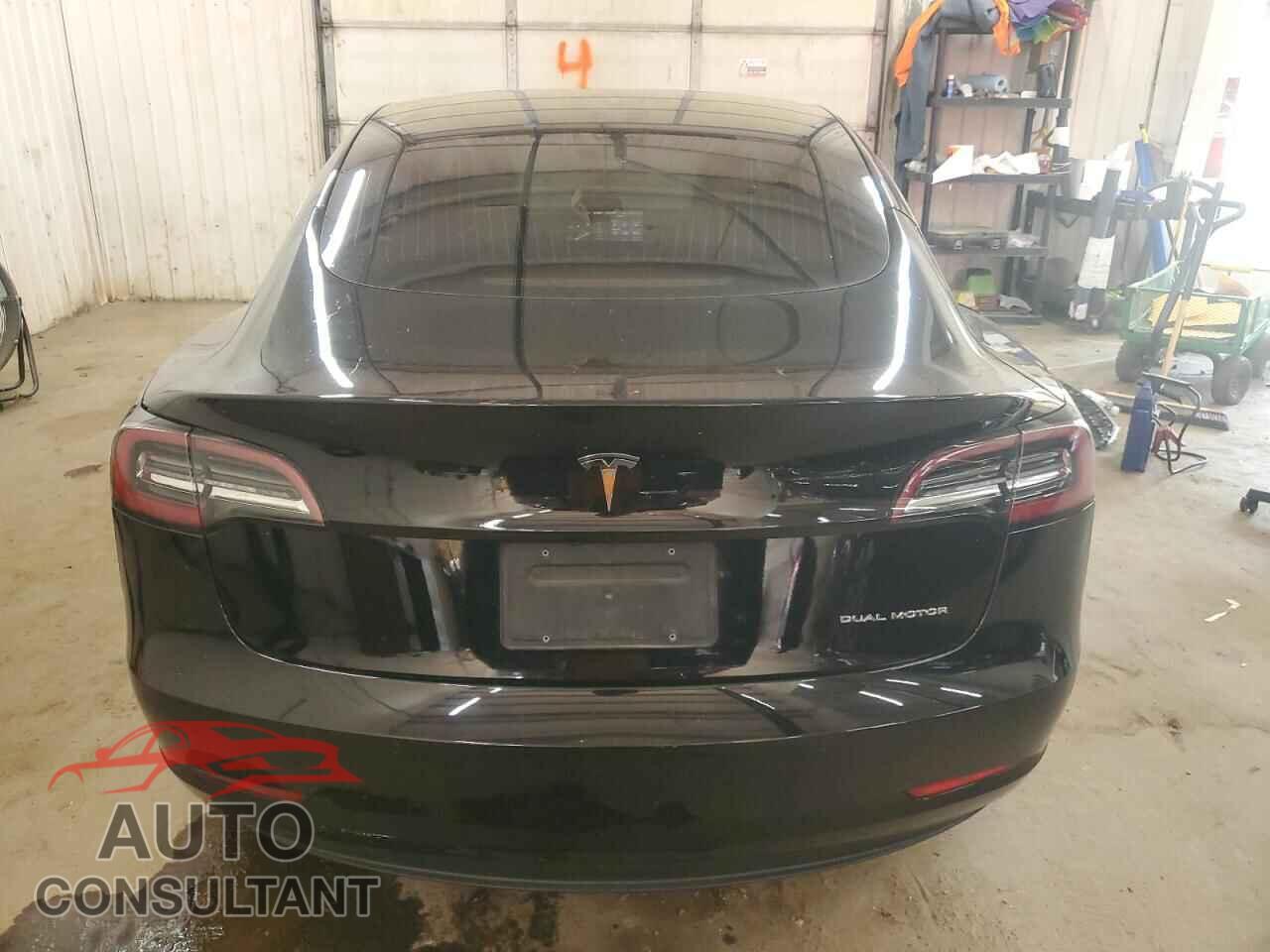 TESLA MODEL 3 2018 - 5YJ3E1EB9JF113477