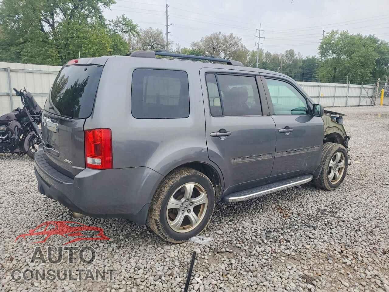 HONDA PILOT 2013 - 5FNYF4H47DB003176