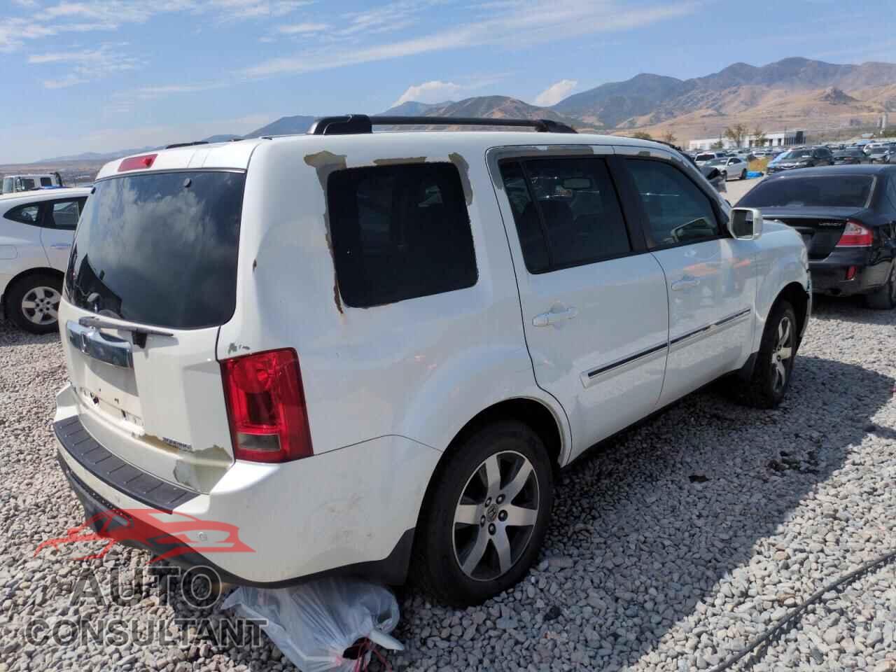 HONDA PILOT 2013 - 5FNYF3H9XDB013481