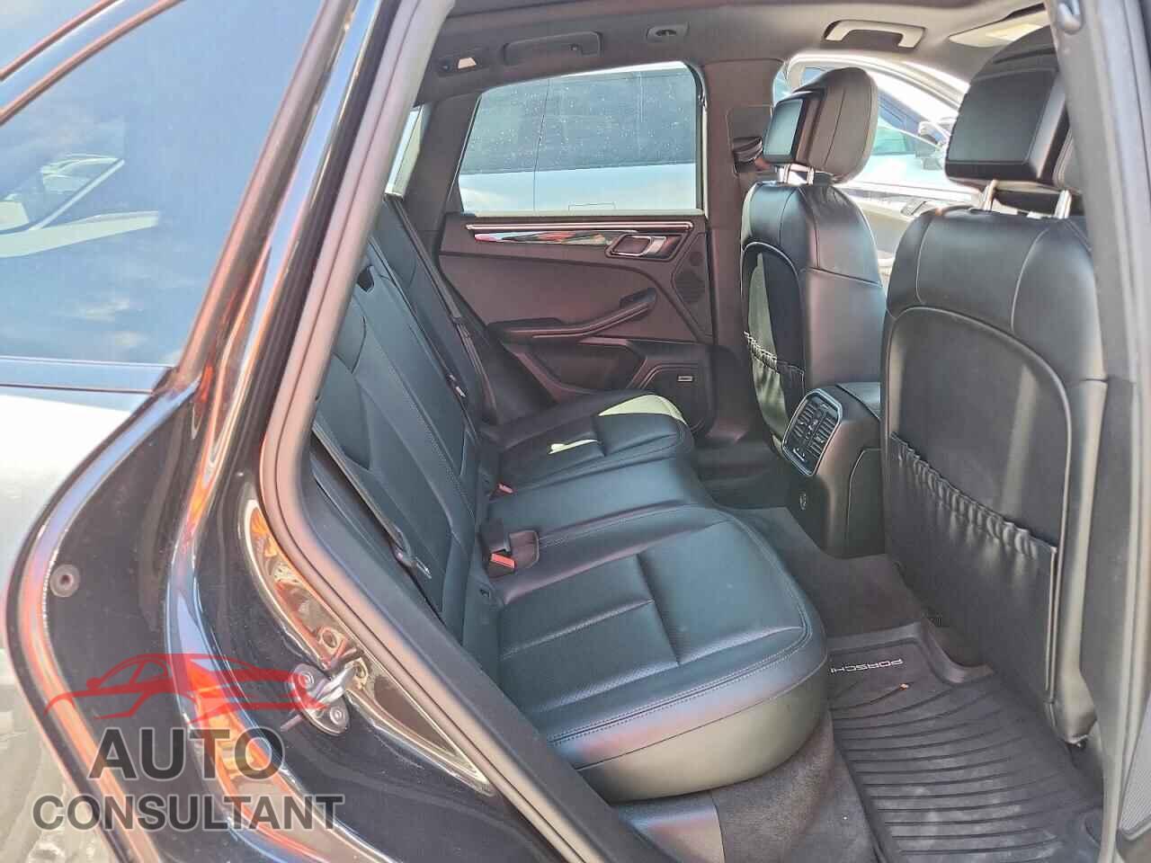 PORSCHE MACAN 2018 - WP1AA2A56JLB14221
