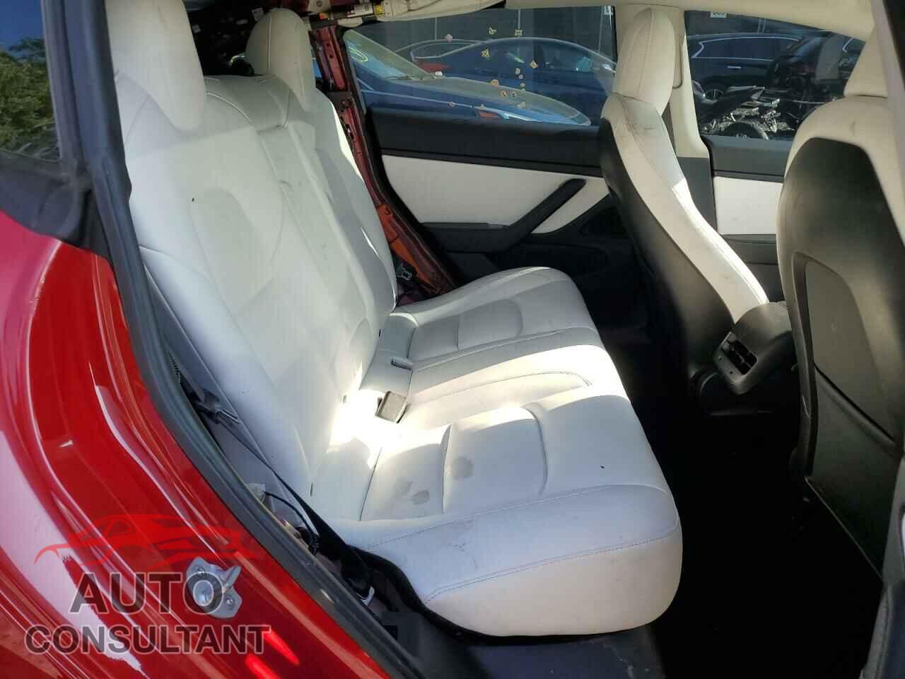 TESLA MODEL 3 2020 - 5YJ3E1EB5LF621884