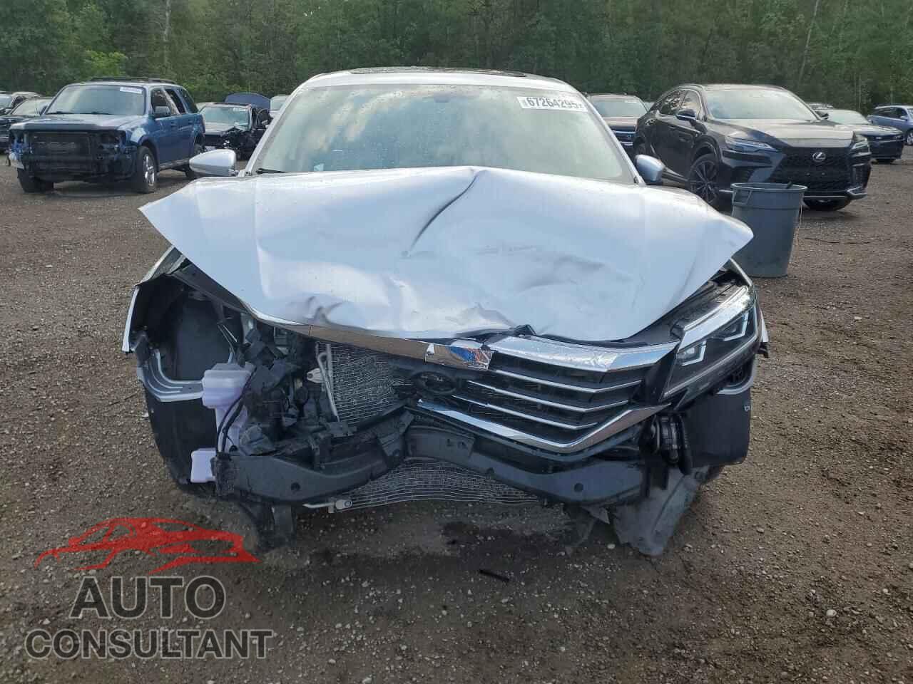 VOLKSWAGEN PASSAT 2021 - 1VWBA7A38MC007268
