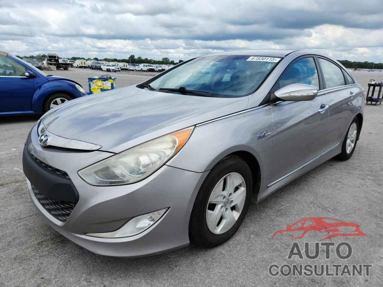 HYUNDAI SONATA 2012 - KMHEC4A49CA022708