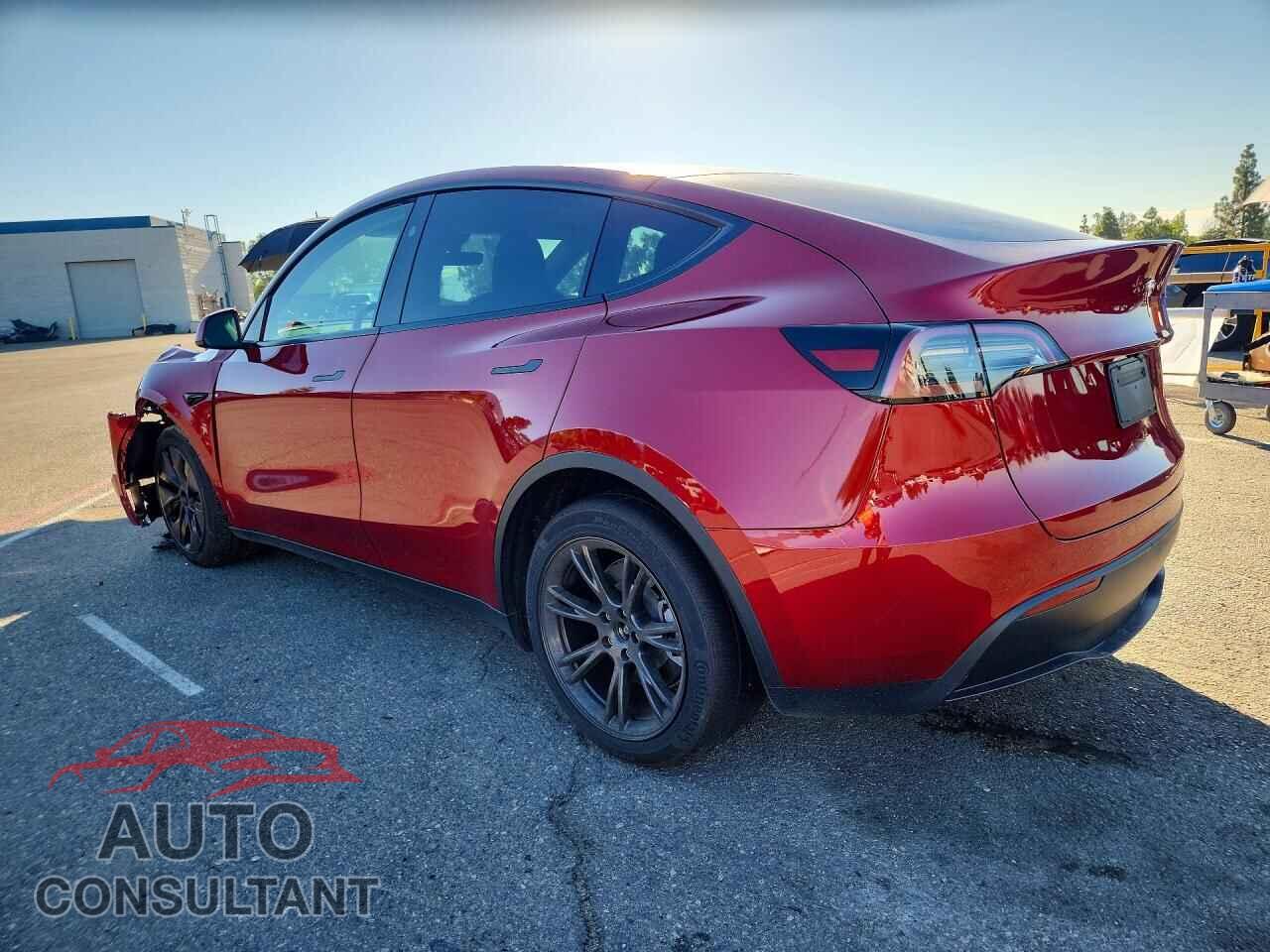 TESLA MODEL Y 2025 - 7SAYGDED8SF304637