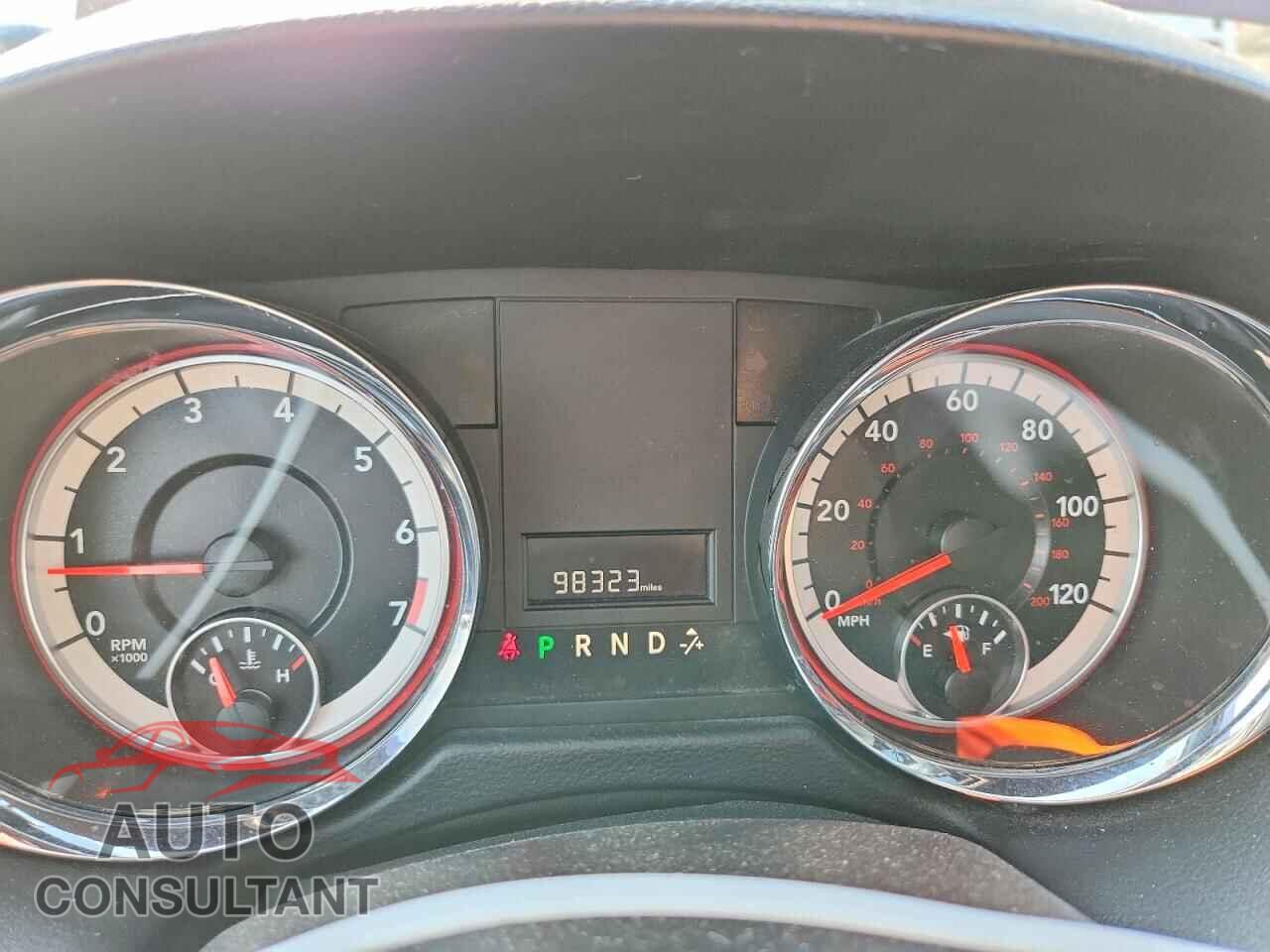 DODGE CARAVAN 2017 - 2C4RDGBGXHR582012