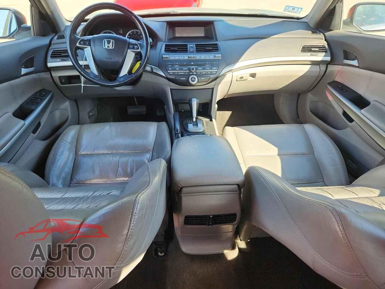 HONDA ACCORD 2010 - 1HGCP3F86AA004932