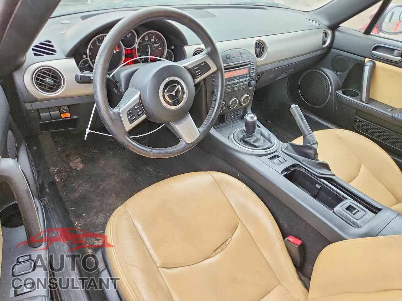 MAZDA MX5 2011 - JM1NC2PF2B0215109