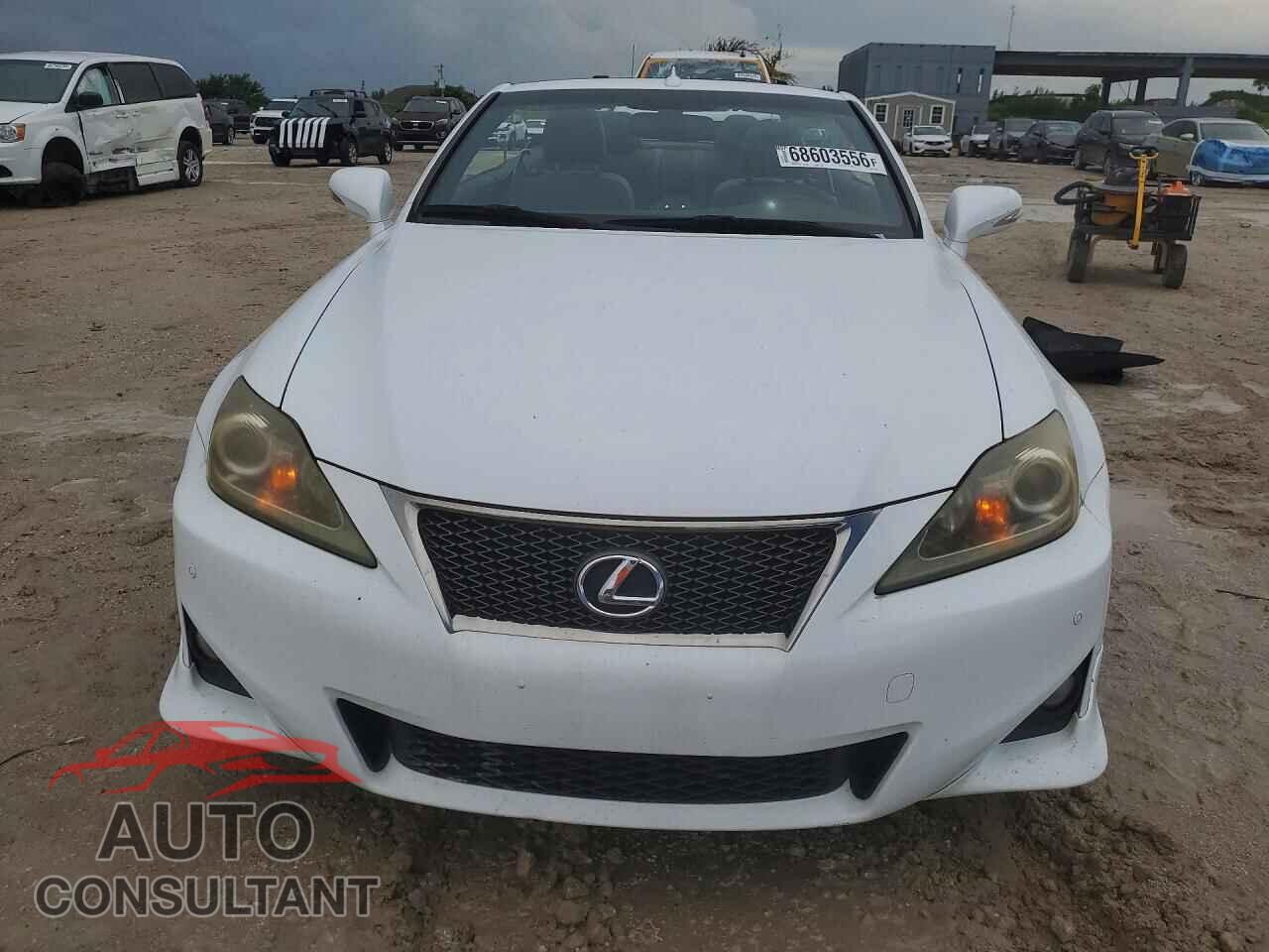 LEXUS IS 2014 - JTHFE2C27E2510859