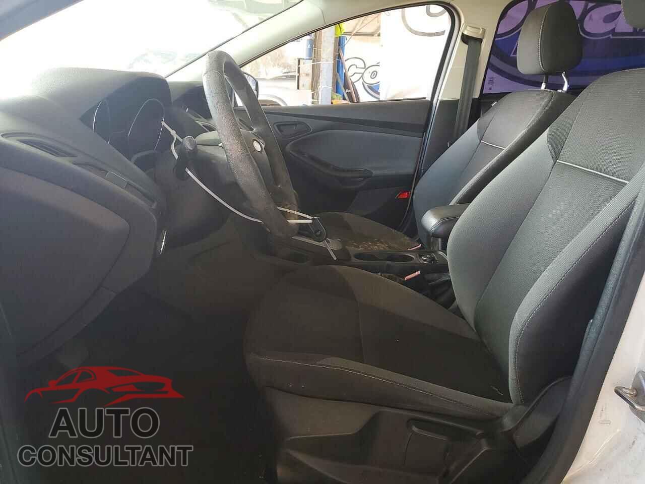 FORD FOCUS 2012 - 1FAHP3K2XCL357015