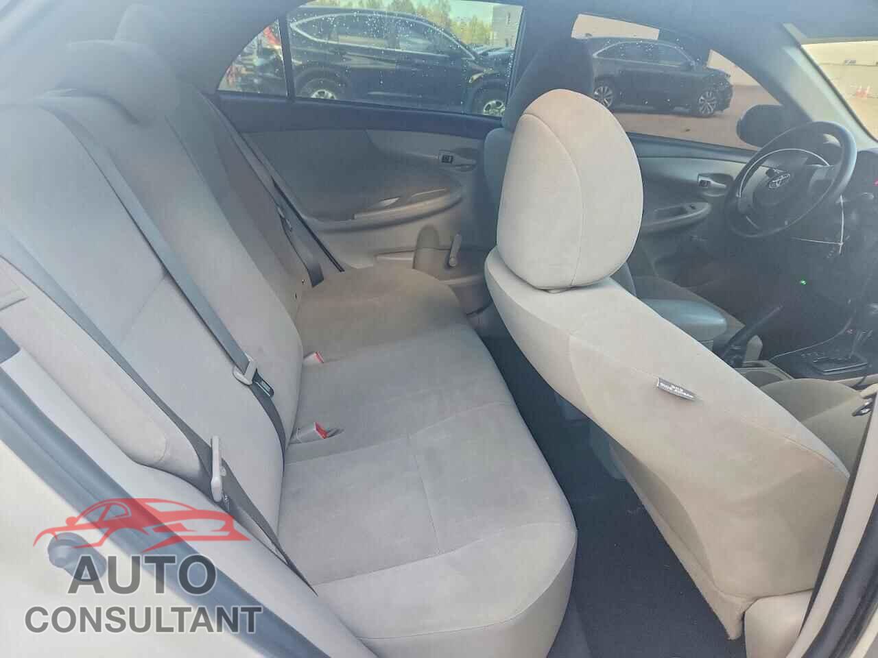 TOYOTA COROLLA 2012 - 2T1BU4EEXCC823747