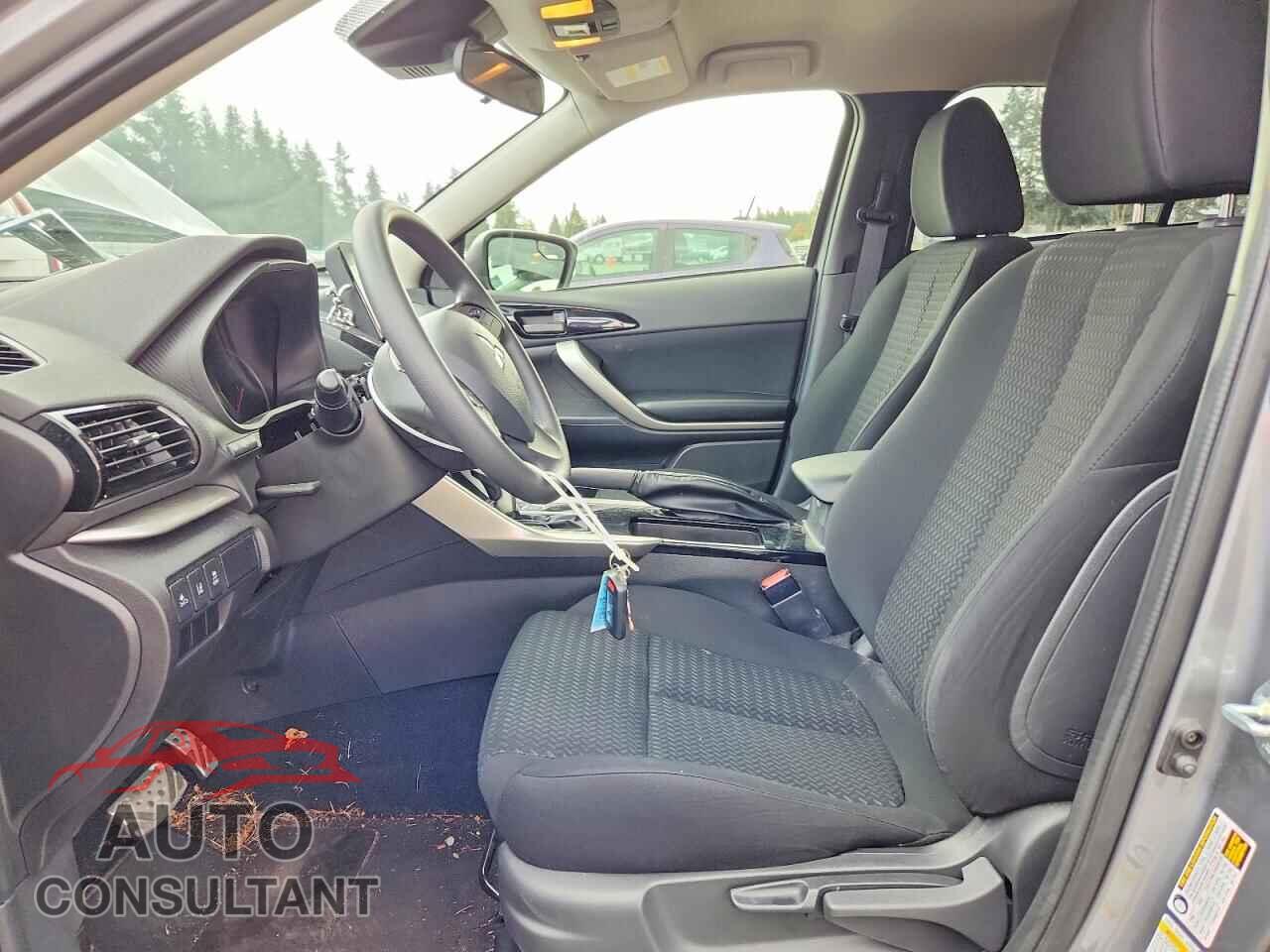 MITSUBISHI ECLIPSE 2024 - JA4ATVAA8RZ062135
