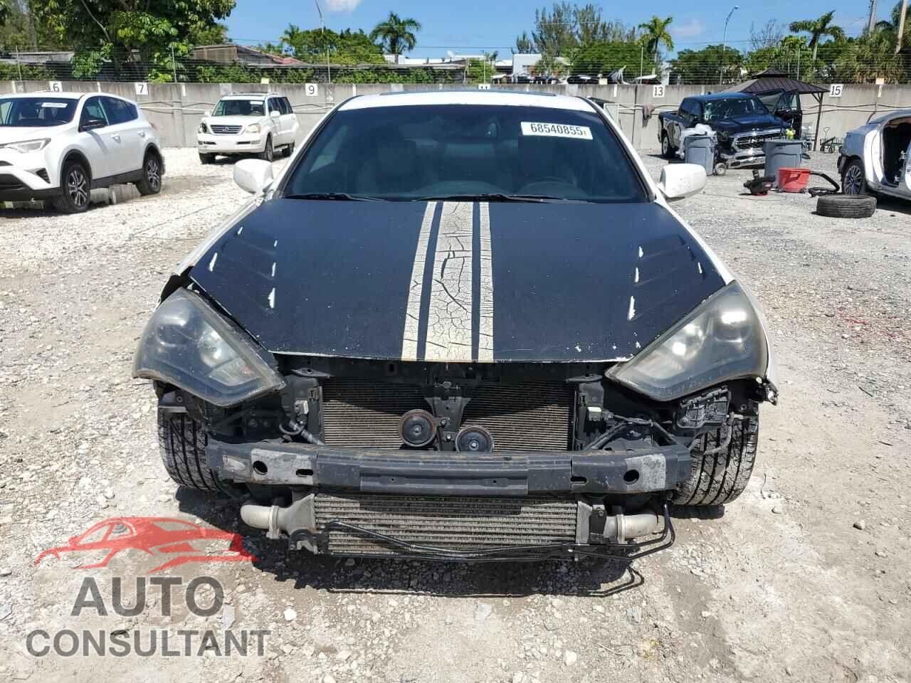 HYUNDAI GENESIS 2013 - KMHHT6KD8DU090246