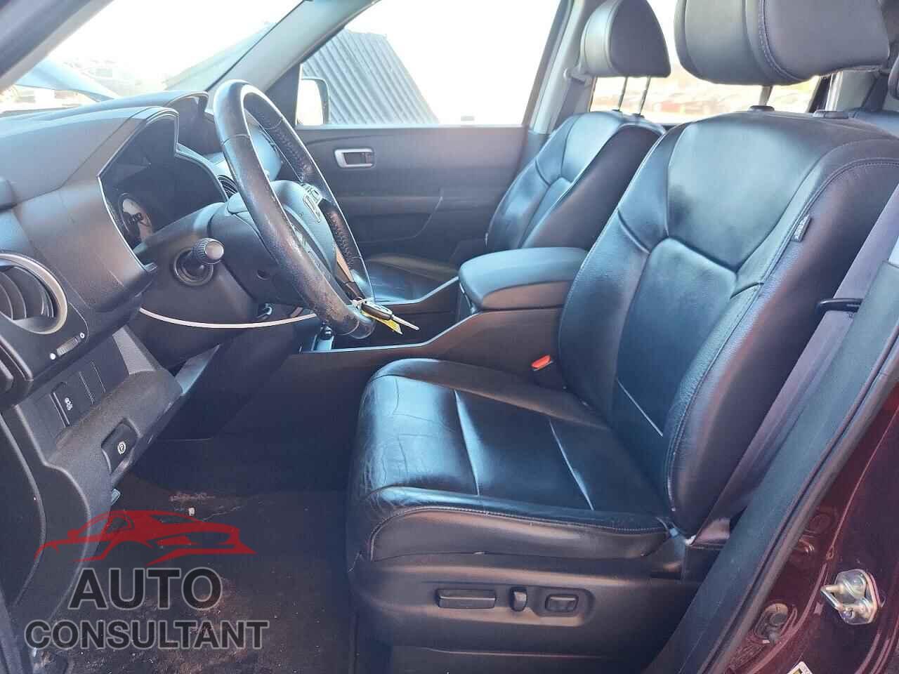 HONDA PILOT 2015 - 5FNYF4H56FB036648