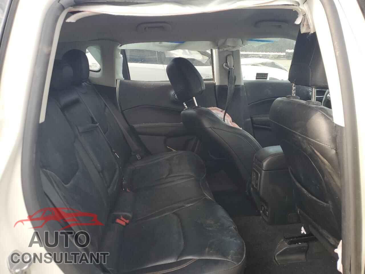 JEEP COMPASS 2018 - 3C4NJDCB3JT115137