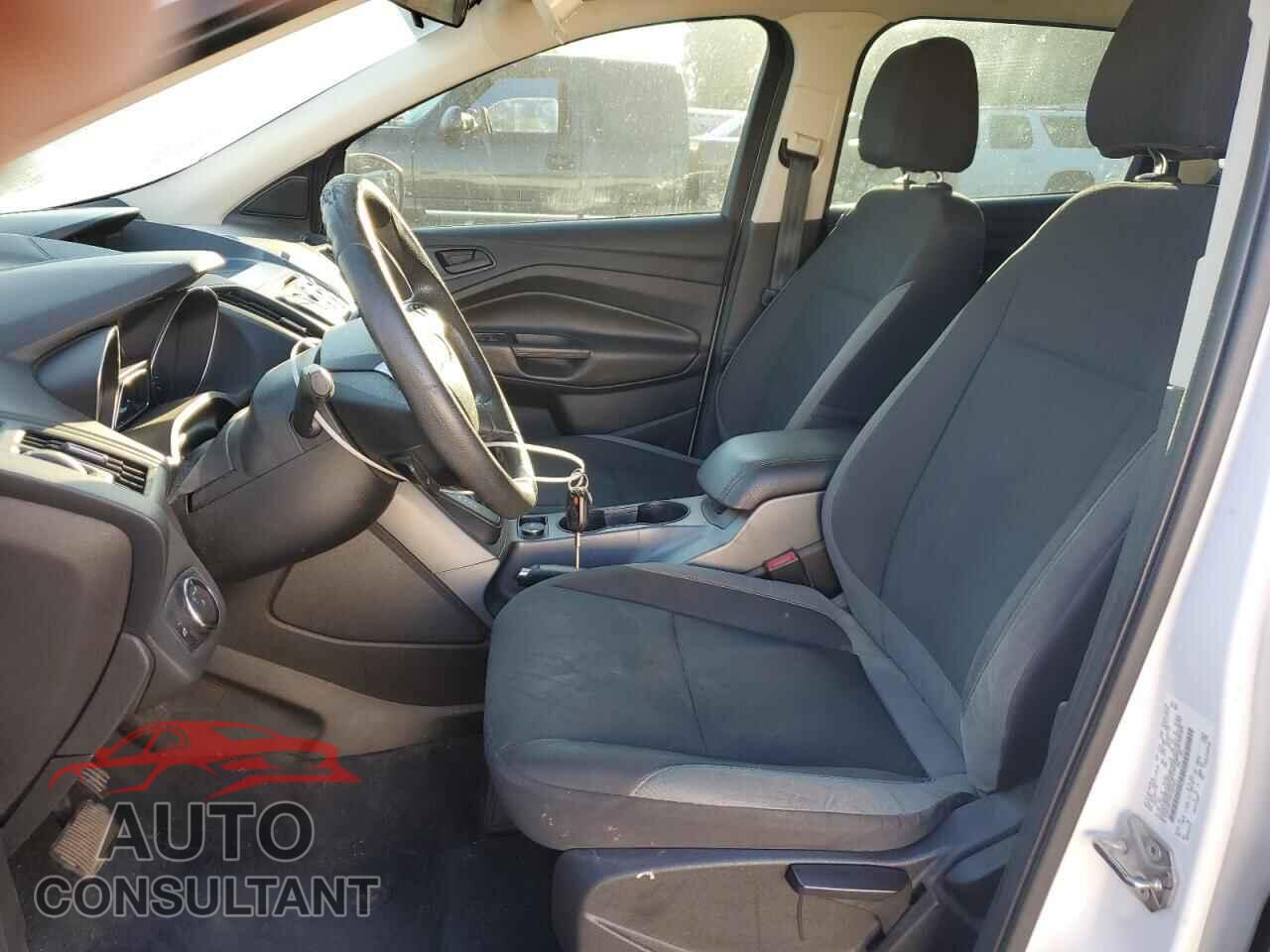 FORD ESCAPE 2015 - 1FMCU0F77FUA81601