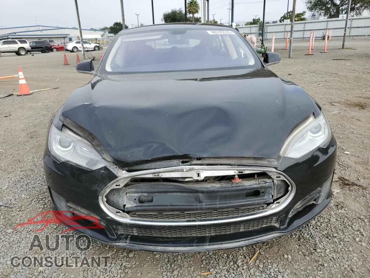 TESLA MODEL S 2013 - 5YJSA1DN7DFP07718