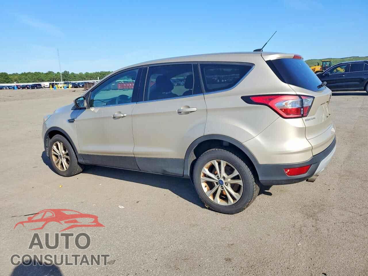 FORD ESCAPE 2017 - 1FMCU9GD4HUC61548
