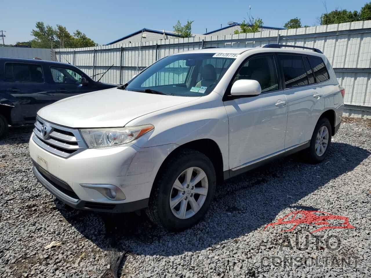 TOYOTA HIGHLANDER 2013 - 5TDBK3EH5DS259749